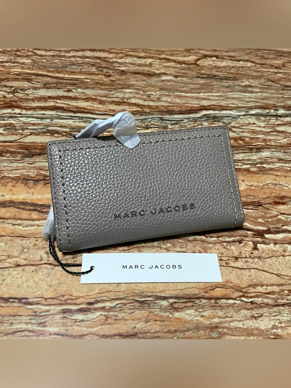Marc Jacobs - Picture 1 of 8